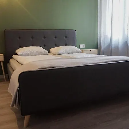 アパート Hifive ヴェリコ・タルノヴォ